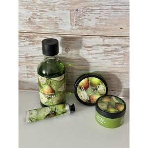 Body Shop Juicy Pear - Gift Set-Shower Gel, Body Butter, Body Scrub & Hand Cream